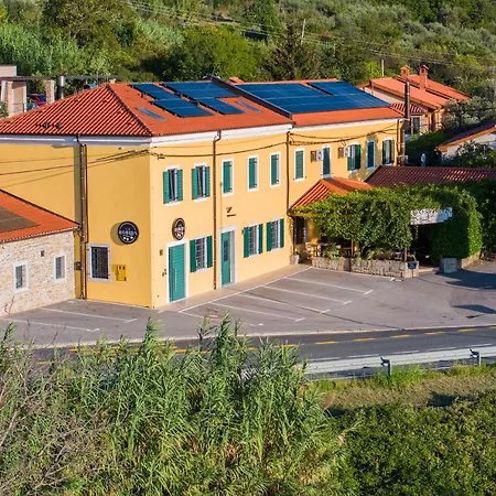 Robida & Hotel