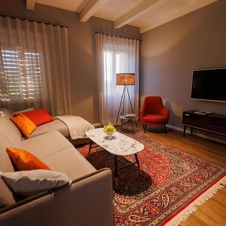 Hotel Robida & Crni Kal