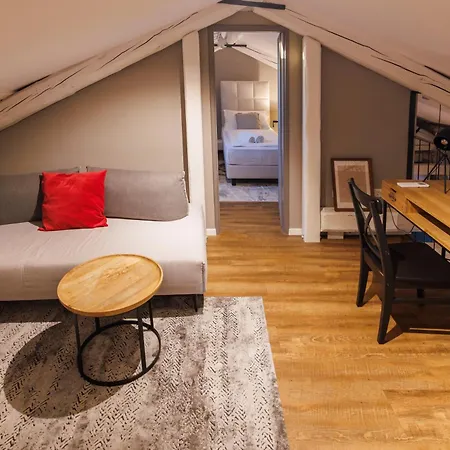 Hotel Robida & Črni Kal