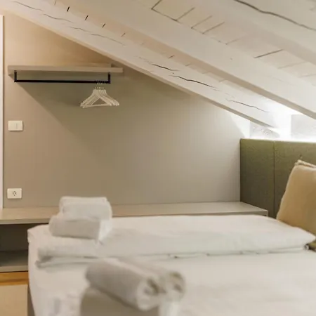 Hotel Robida & Črni Kal