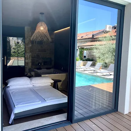 Robida & * Črni Kal